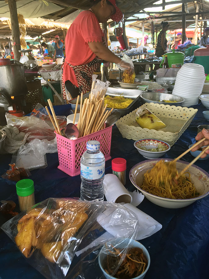 ตลาดนัดวันพุธ อำเภอปาย 4